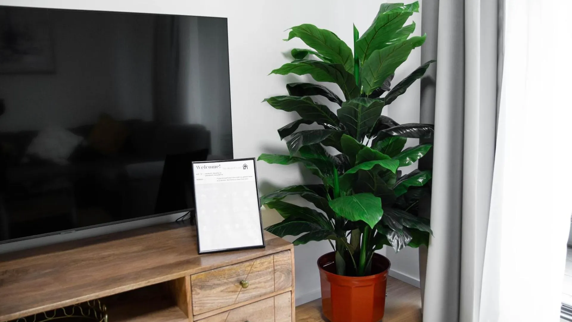 Newly Built Apartment With Balcony, Ac And Free Indoor Garage Πράγα 0*,  Τσεχία